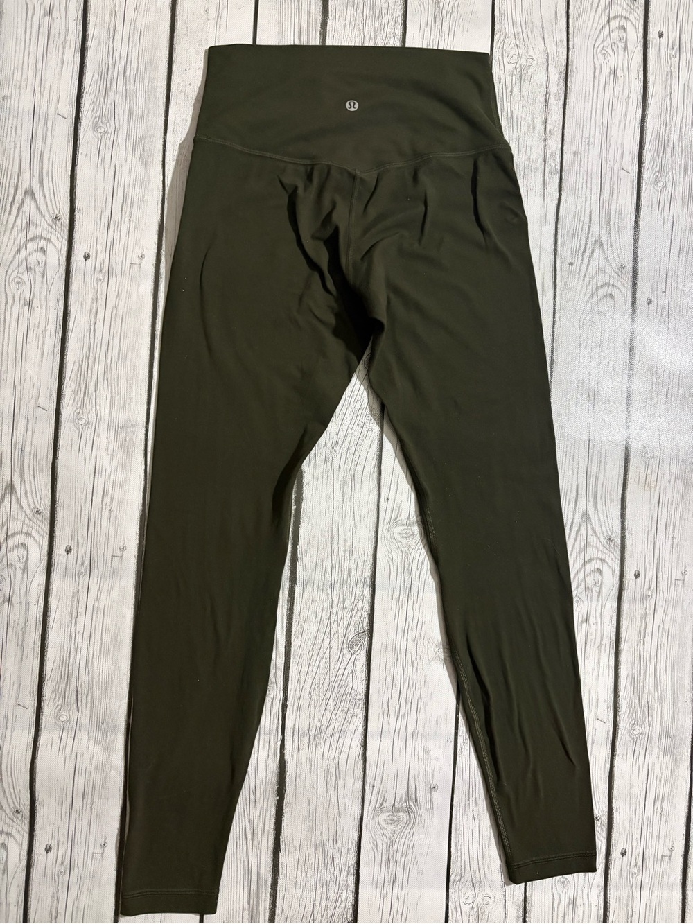 Lululemon High Rise Leggings Dark Olive Green Yoga Pants Womens size 6